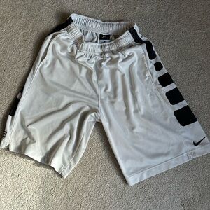 Nike boys dri fit elite athletic shorts M